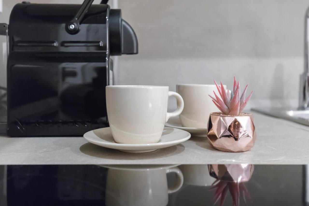 Nuovo Intimo Apt A 10Min Dal Duomo - Homeunity Милано Екстериор снимка